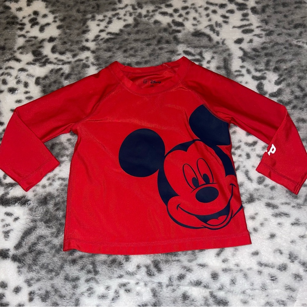 Baby gap x Disney Rash guard